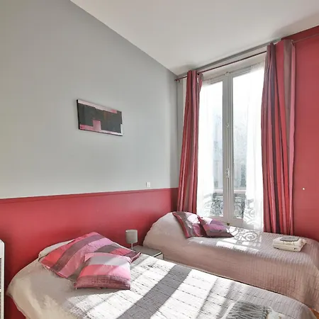 6-person With 3 Beds Champs-elysees Apartment *